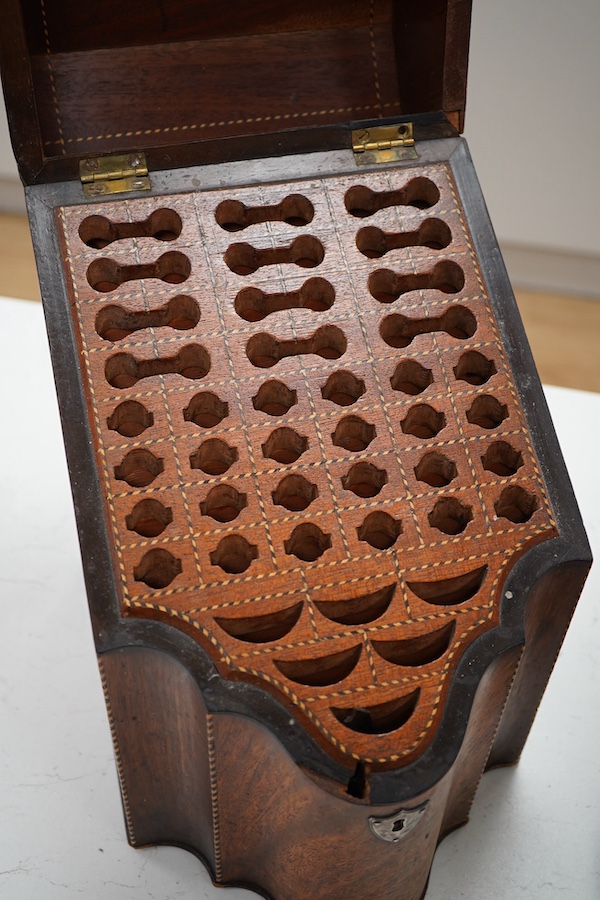 A Georgian mahogany knife box, original interior, 32cm